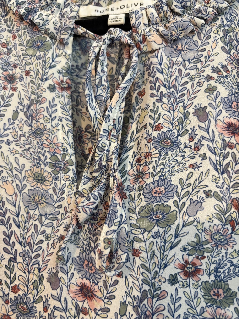 Rose and Olive Blue and Cream Floral Tie-Neck Ruffle Blouse - Picture 4 of 8